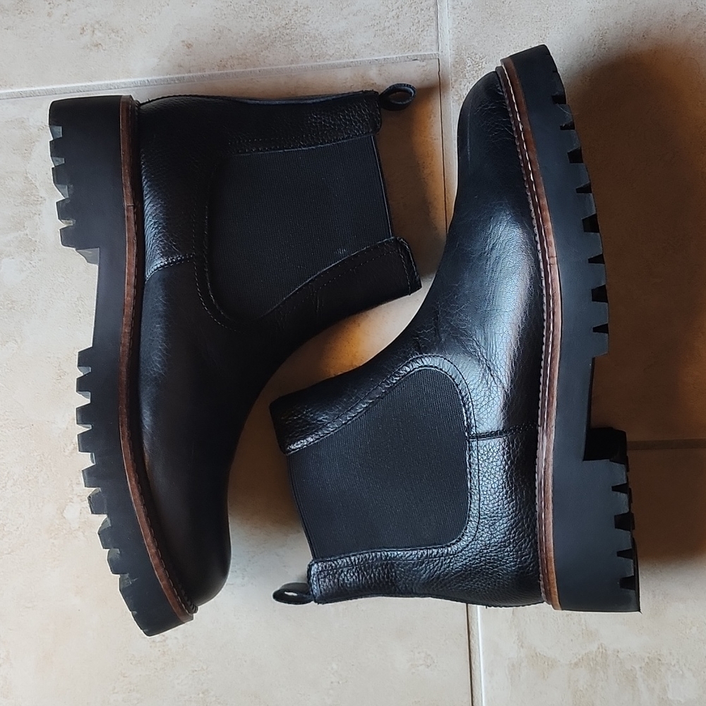 Caslon waterproof Chelsea boots